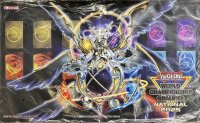 プレイマット『創世の神デウテロノミオン(WCQ)』【-】{-}《プレイマット》