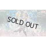 〔状態A-〕プレイマット『幻惑の見習い魔術師』【-】{-}《プレイマット》