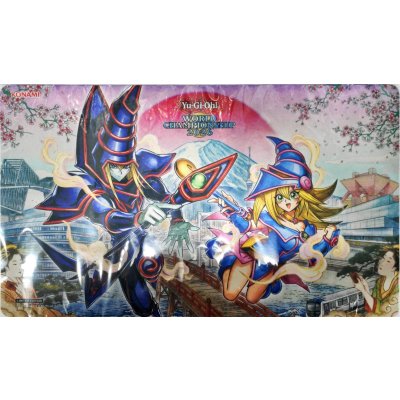 プレイマット『ブラックマジシャン&ブラックマジシャンガール(WCS2026)』【-】{-}《その他》