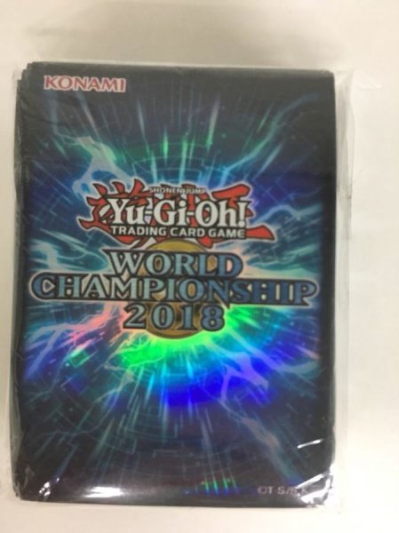 画像1: 〔状態A-〕スリーブ『WCS2018青』100枚入り【-】{-}《スリーブ》 (1)