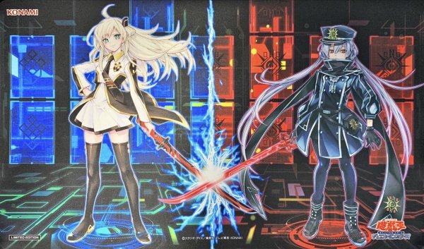 画像1: プレイマット『(新)閃刀姫レイ&ロゼ(サテライトショップ限定)』【-】{-}《プレイマット》 (1)