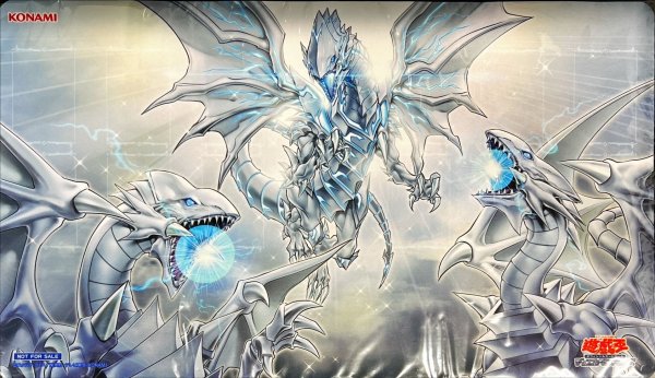 画像1: プレイマット『白き龍の威光(遊戯王の日)』【-】{-}《プレイマット》 (1)