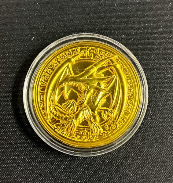 画像1: コイン『真紅眼の黒竜 金属製メダル ゴールド(海外YCS)』【-】{-}《その他》 (1)