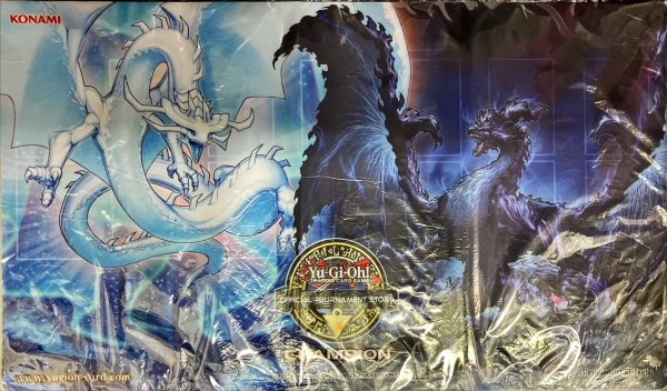 画像1: プレイマット『極征竜シャスマティス＆凶征竜エクレプシス（OTS）』【-】{-}《プレイマット》 (1)