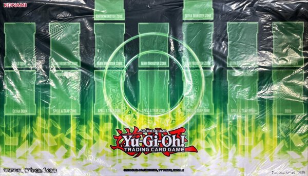 画像1: プレイマット『黒の魔導陣(緑/YCS2026)』【-】{-}《プレイマット》 (1)