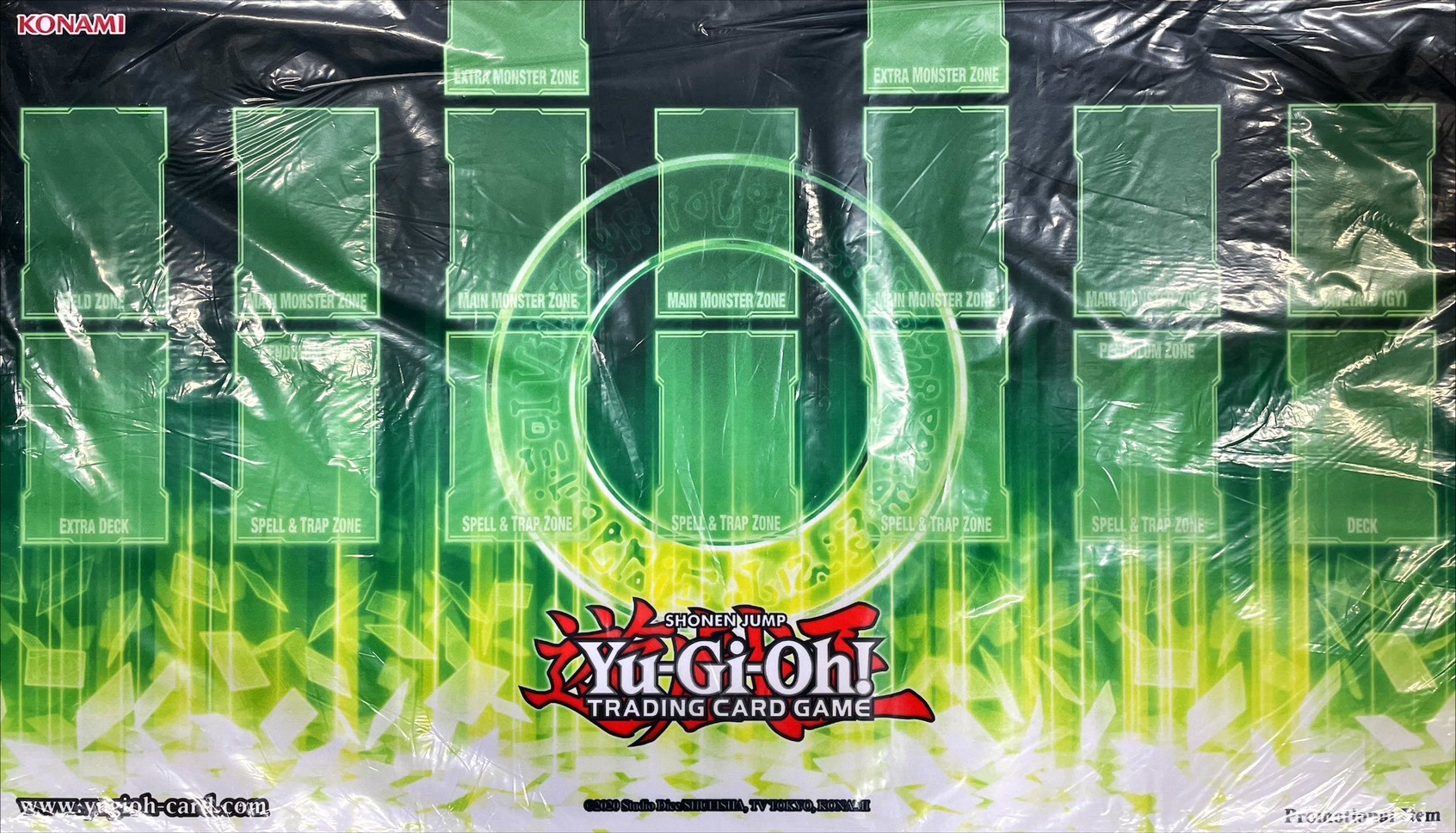 プレイマット『黒の魔導陣(緑/YCS2026)』【-】{-}《プレイマット》